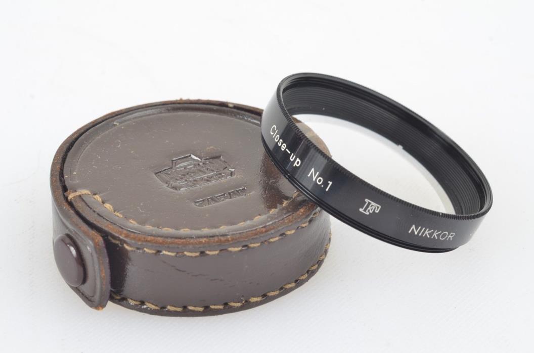 EXC++ GENUINE NIKON 52mm NO. 1 CLOSE-UP FILTER IN LEATHER CASE