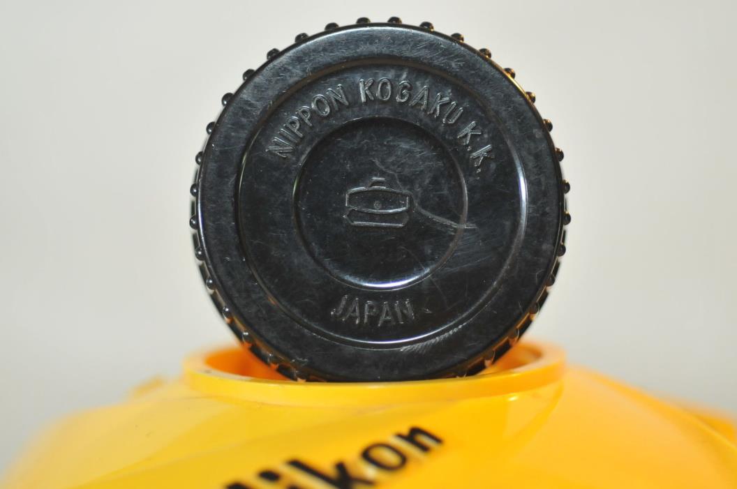 Nikon F Nippon Kogaku Tokyo bakelite lens cap for 5cm 3.5cm Tick mark Vintage