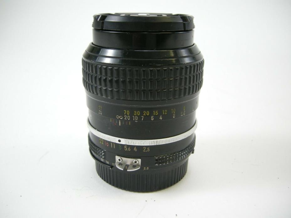 Nikon 105mm f2.5 Ai Lens