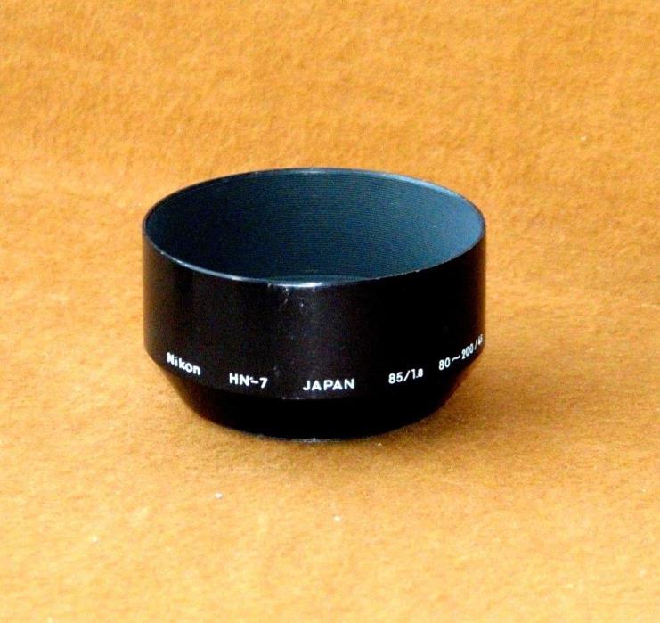 Nikon HN-7 Metal Lens Hood. For Nikon 85mm f/1.8 & 80-200mm f/4.5 lenses. Exc. +