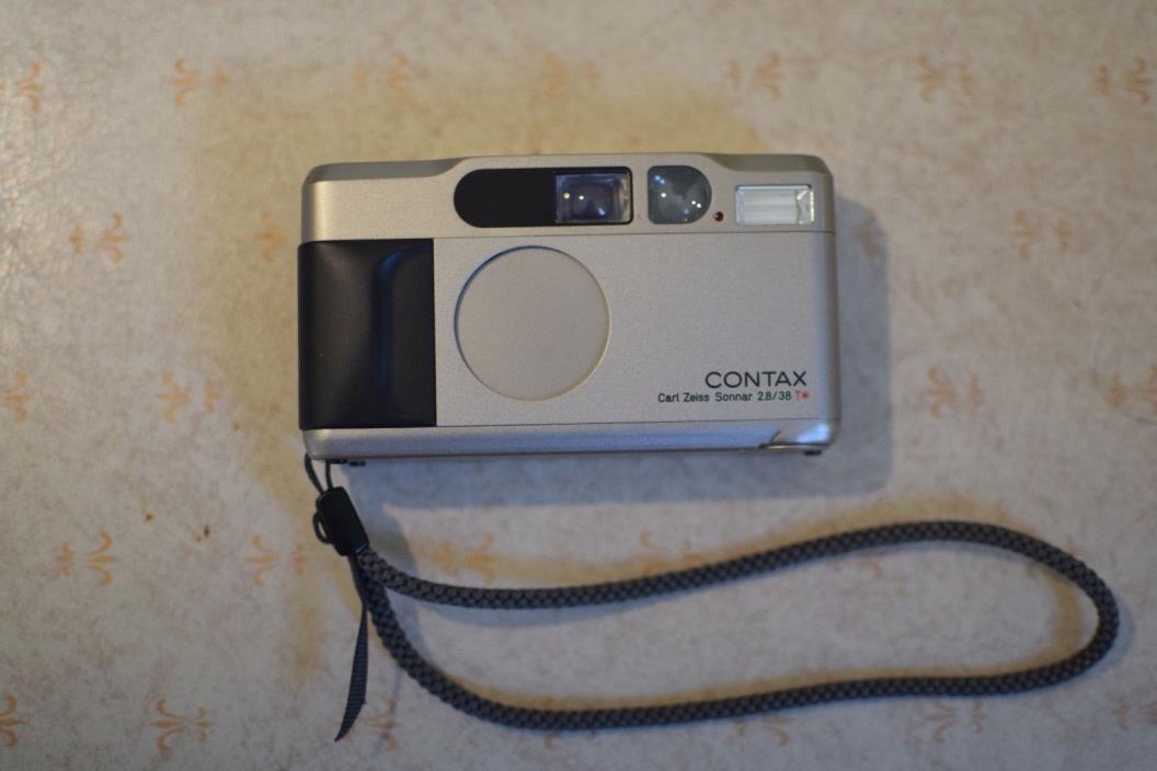 Contax T2 with original Contax case