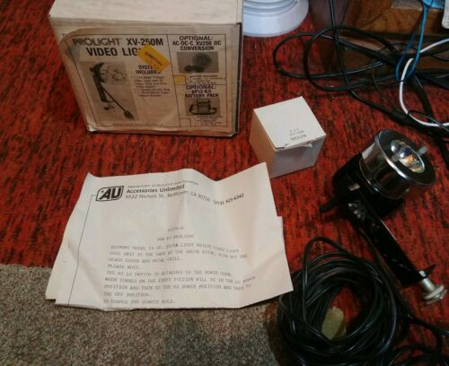 Vintage and Rare Prolight xv-250M Video light /extra bulb and users manual.