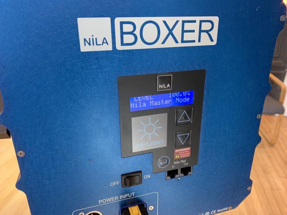Nila Boxer Deluxe Daylight LED Fixture Kit - Film, Video, Photo Lighting