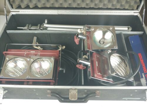 Mole Richardson 1250 watt molefay & 2 650w studio light set with stands and case