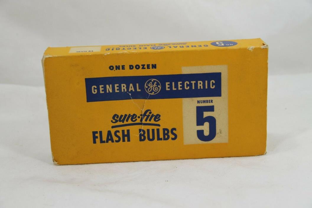 Vintage General Electric Sure-Fire Flash Bulbs Number 5 One Dozen