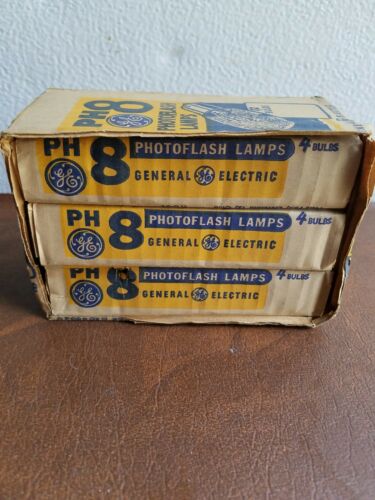 Vintage GE PH8 Camera Flash Bulb Photoflash Lamps General Electric Class M Light