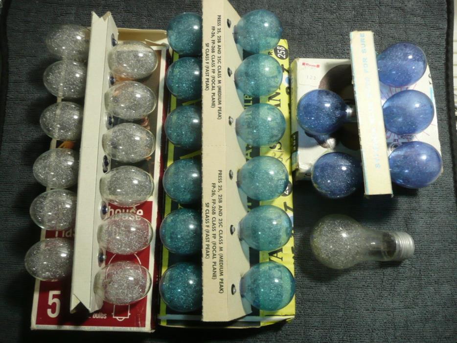 LOT: Vintage Flash Bulbs Assortment