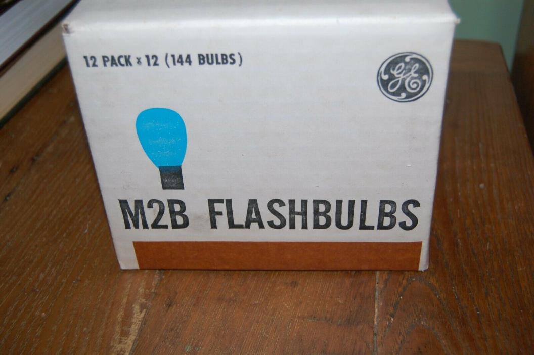 GE M2B Flashbulbs Vintage Twelve 12 packs (144 bulbs) New Old Stock in Box