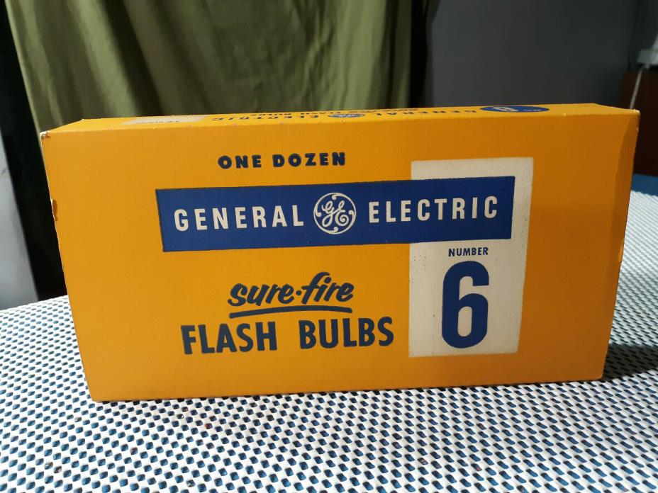 NOS GE General Electric Sure-Fire Flash Bulbs Number #6 - 1 Box of 12