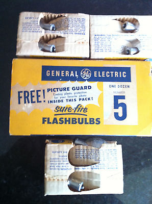 Unused Vintage General Electric Sure-Fire Flash Bulbs # 5 ( 11 bulbs )