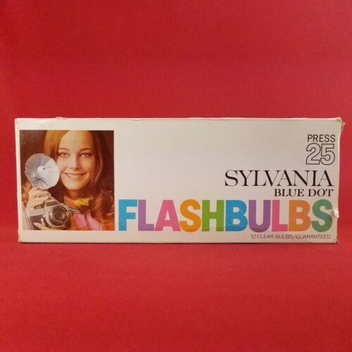 Vintage Sylvania Blue Dot Press 25 Flashbulbs 10 in Original Box