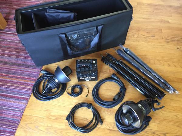 Profoto Acute 2R 1200W Head Pro Pack w/ Large Tenba Case