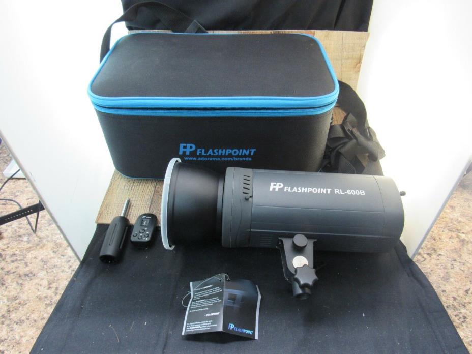 Flashpoint RL-600B by Adorama Bundle w/ Grip Remote and Case No Charger Used