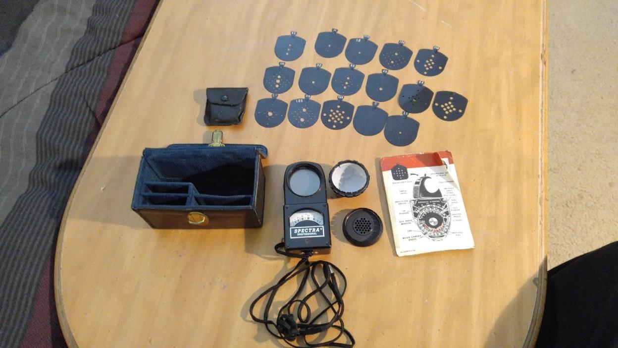 Nice Spectra Professional P-251 Light Photo Exposure Meter W/ Case Untested* USA