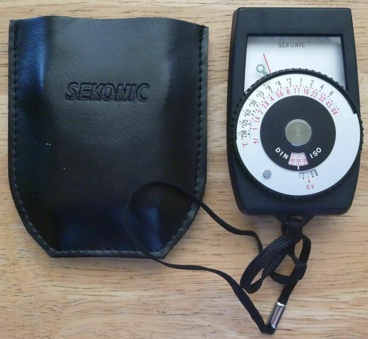 Sekonic Auto-Lumi L-158 Photo Light meter w/ cord and case - Tested. Works.