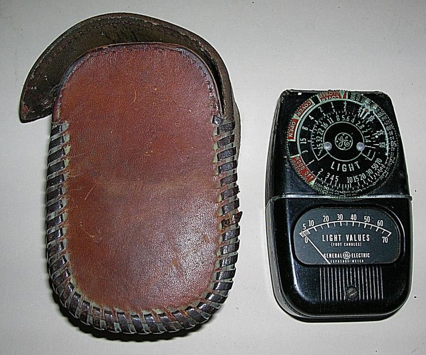 Vintage General Electric Exposure Light Meter 8DW58Y4 + Leather Case