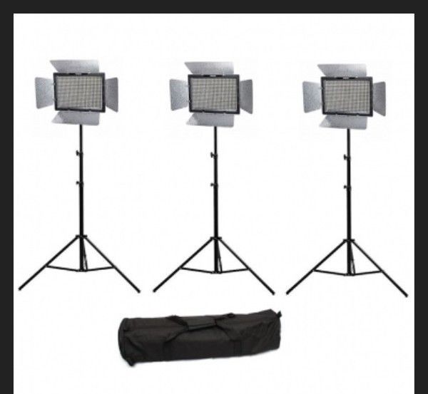 (3) Yongnuo YN-600II LED 3200-5500K Lights with Stands, Reflector, and more!