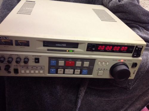 Sony EVO-9850 Professional Hi8 Video Recorder w/Cord