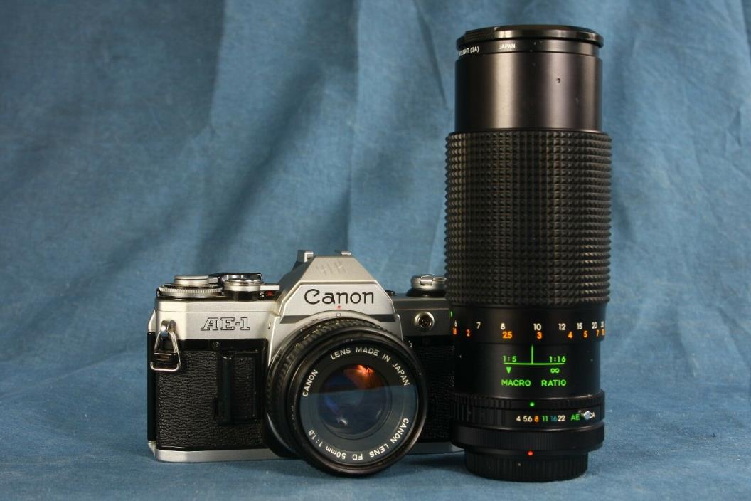 Canon AE-1 Camera & Sears Multicoated 1:40 f/80-200mm Auto Zoom Lens