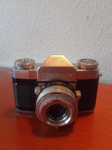 VINTAGE Zeiss Ikon Contaflex 35 mm Camera In Excellent Condition With Case