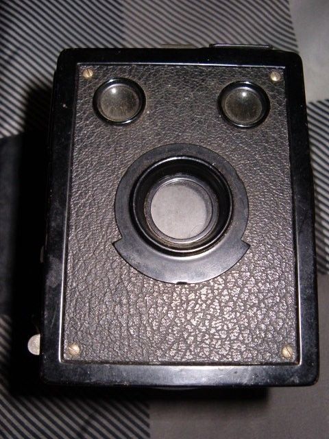 Vintage Kodak Cardboard Box Camera Six-20 Target Hawk-Eye 620M Black