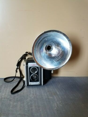 OLD Vintage Kodak Duaflex 2 Camera With Flash