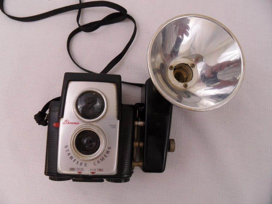 Vintage KODAK Brownie STARFLEX CAMERA w/ DAKON Lens & SUPERMITE Flash