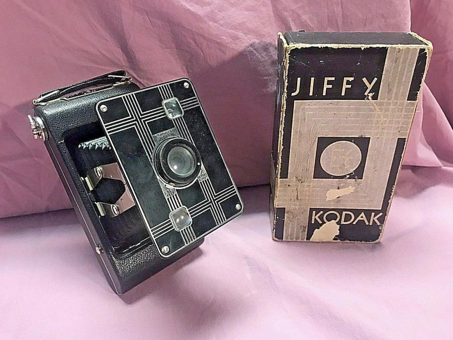 Vintage Antique Kodak Jiffy Camera Six-20 Folding Camera in Excellent condition