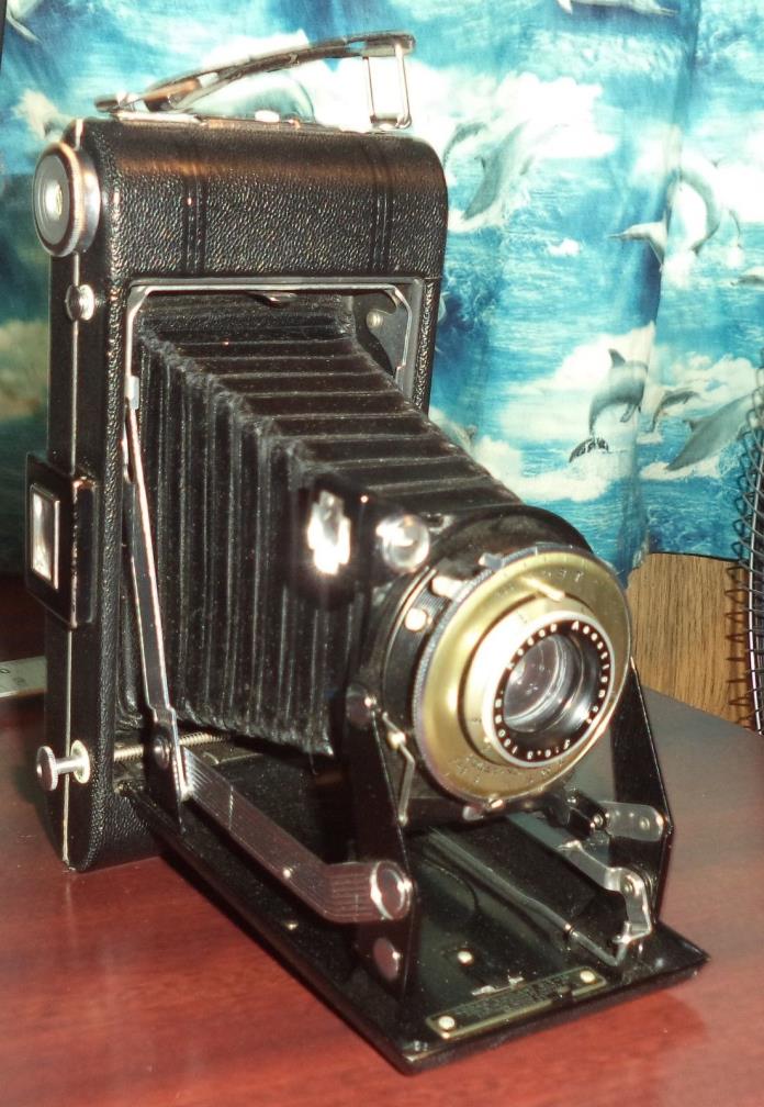 Kodak Vigilant Six-16 Bellows Folding Camera With Case