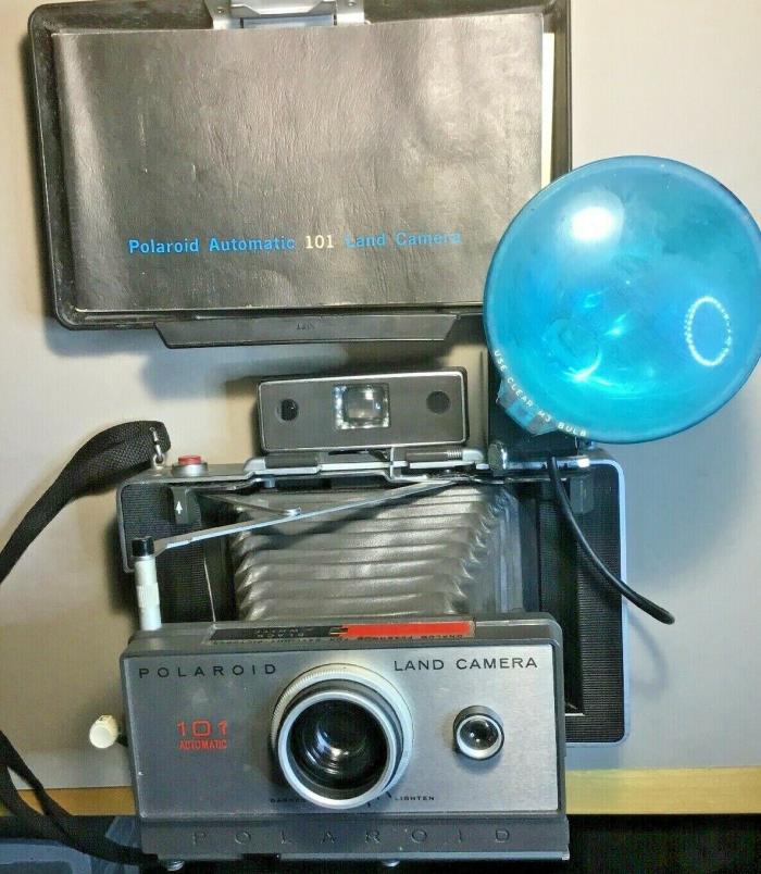 Polaroid Automatic 101 Land Camera With Instructions And Flash
