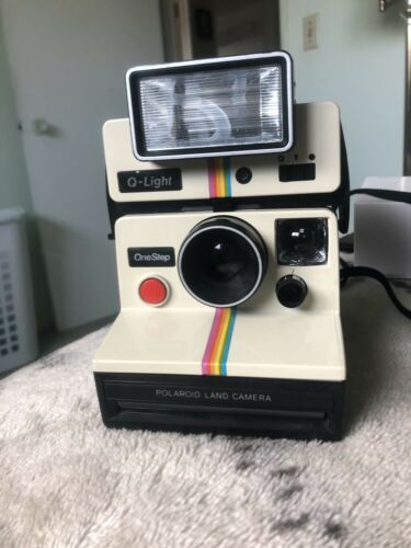 Vintage polaroid sx-70 land camera onestep With Q- light flash !Tested!