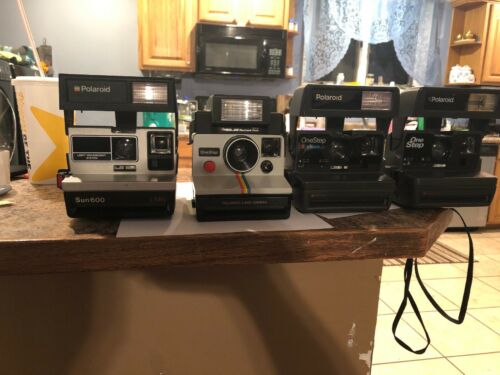 Lot of 3 Polaroid Instant Cameras OneStep Closeup 600  Camera