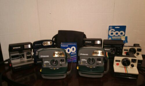 Lot of 8 Polaroid Camera 600 TESTED Working, Plus Radio, flash bar, bag.