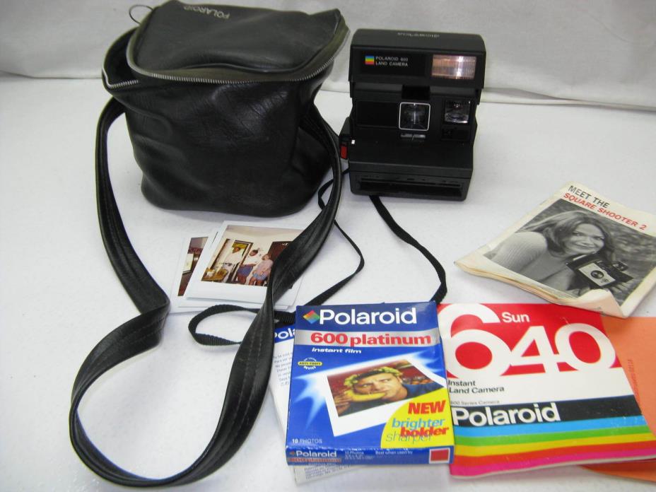 Vintage Polaroid 600 Instant Film Land Camera & 2 UNOPENED PACKAGES FILM Nice
