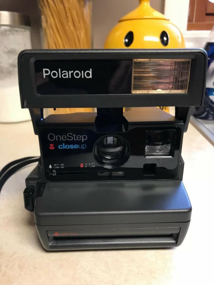 2 items Vintage POLAROID Instant Camera One Step Close-up 600 Film + captiva slr