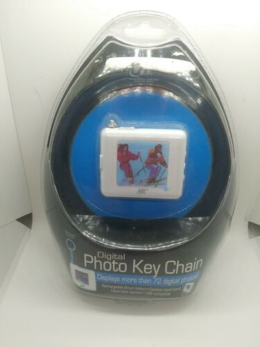 Digital Photo Keychain Displays More Than 72 Photos USB Compatible