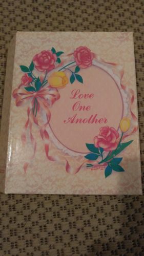 LOVE ONE ANOTHER PHOTO ALBUM 1990 ROSES HOUSE OF LLOYD 100 PHOTOS