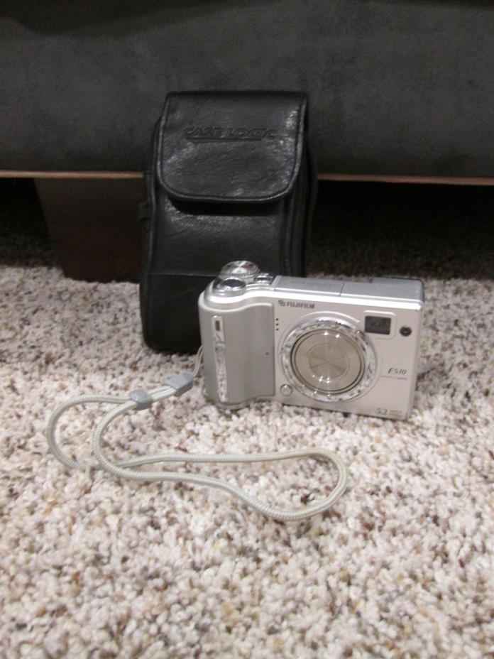 Fujifilm Finepix E510 5.2MP Digital Camera Silver w/ Case - Works