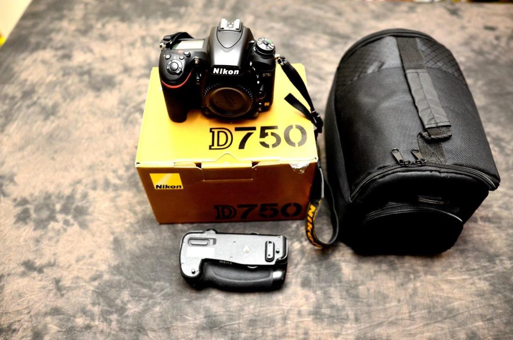 Nikon D750 24.3MP Body with Meke battery grip, low shutter 16K --Great cond.