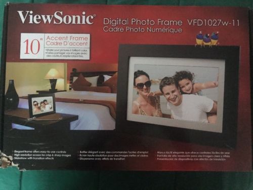 ViewSonic VFD1027w-11 10'' Digital Photo Frame with  Internal Memory