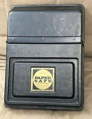 11x14 darkroom paper safe in very good used condition