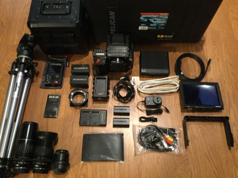 RED EPIC X 5K CAMERA W/ LOTS OF EXTRAS, HUGE BUNDLE, CAGE, TRIPOD