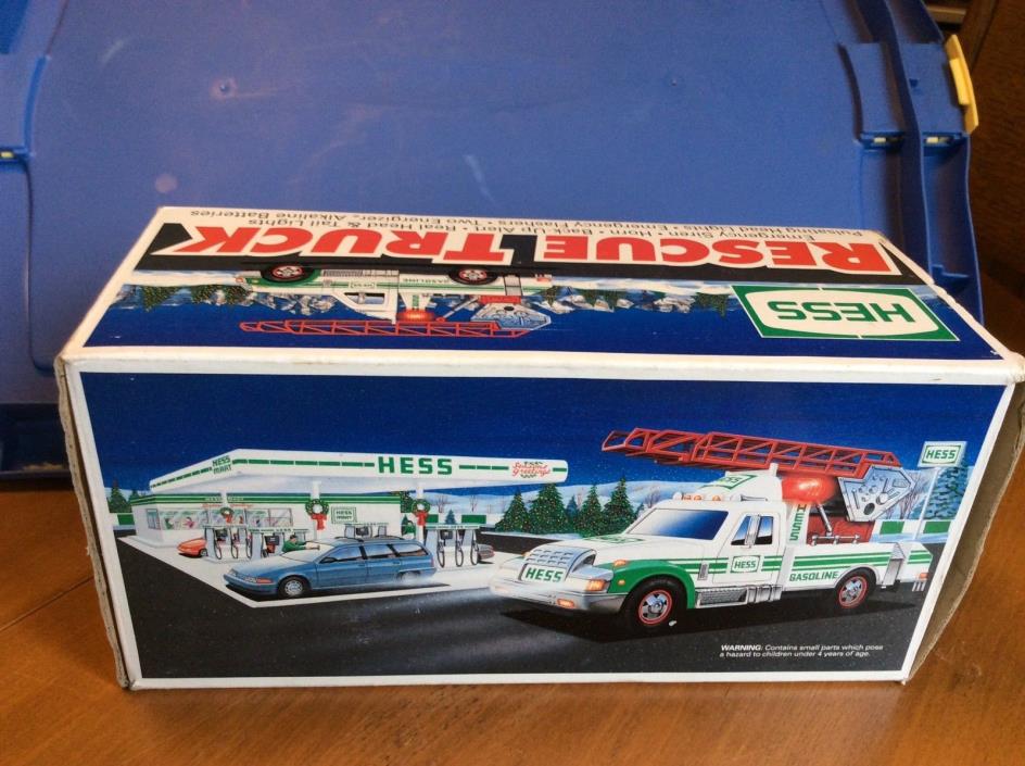 HESS RESCUE TRUCK. NIB. SIREN, HORN, LIGHTS, FLASHER