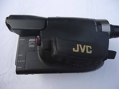 Vtg Video Camera Compact VHS Model #GR-AX230U  Optical 22X Made in Japan    #9S