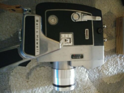 Director Series Electric Eye Bell & Howell Zoomatic 8mm Movie Camera 434 ~ DR73