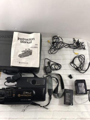 Hitachi HQ VHS Video Camcorder VM-5200A Complete W Hard Case Excellent Condition