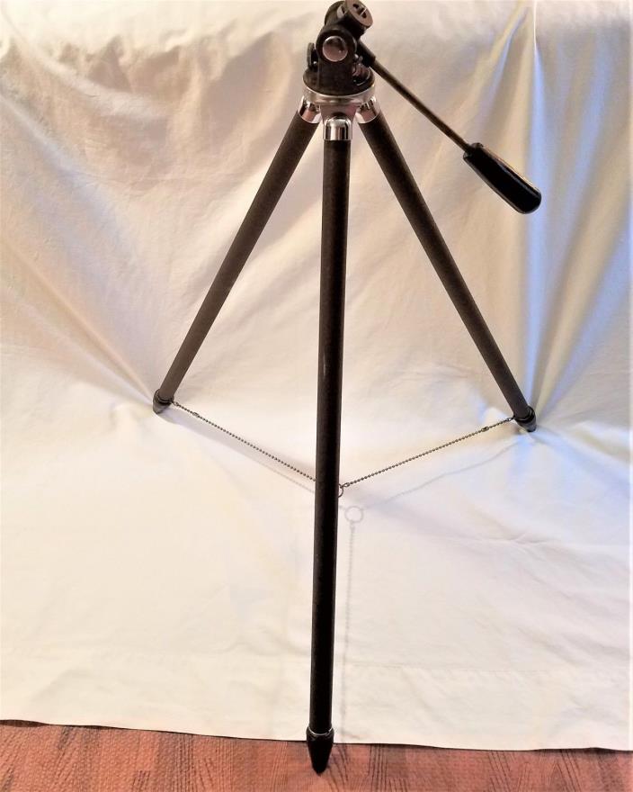 VINTAGE BELL & HOWELL CO. FILMO ADJUSTABLE TRIPOD  WITH BAG