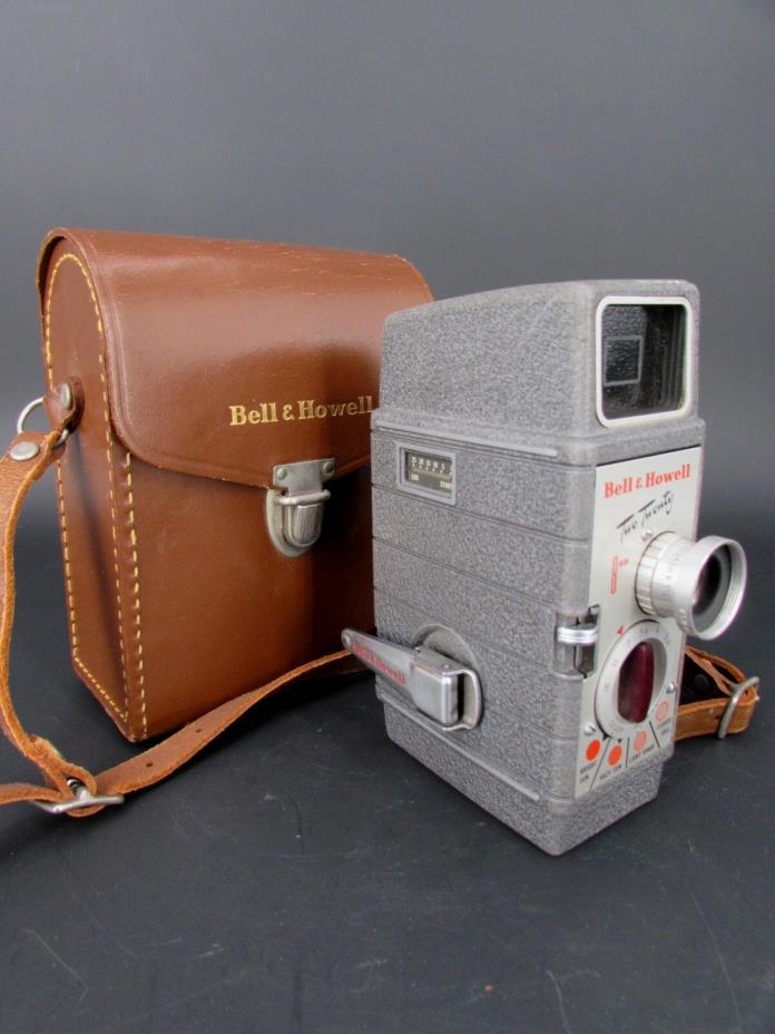 Vintage Bell & Howell 220 Two Twenty 8mm Movie Camera w/ Leather Case
