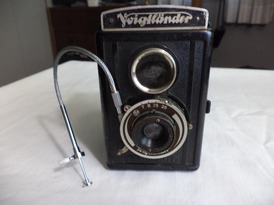 Vintage Voigtlander Brilliant Film TLR Camera Made in Germany - NICE