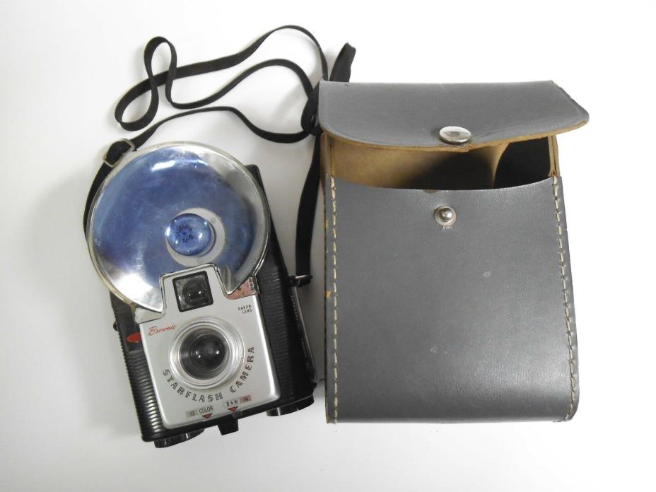 Vintage, Eastman Kodak Brownie Starflash Camera, With Case, Very Nice Condition!